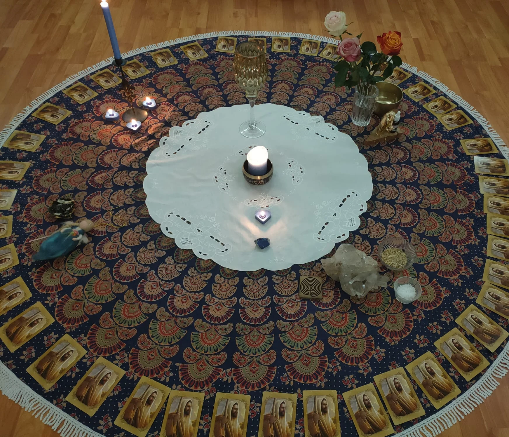 Primeira iniciação presencial do curso "Sacerdócio Cósmico", criando um espaço sagrado de conexão entre corpo, mente e espírito.