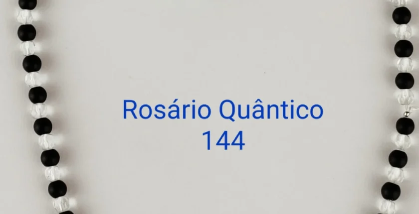 O uso do Rosário Quântico 144 como ferramenta de oração profunda e conexão com o Eu Sagrado e a Fonte Criadora.