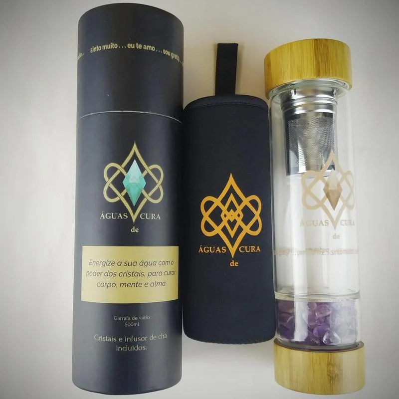 Garrafa de bambu com cristal de ametista da marca Águas de Cura