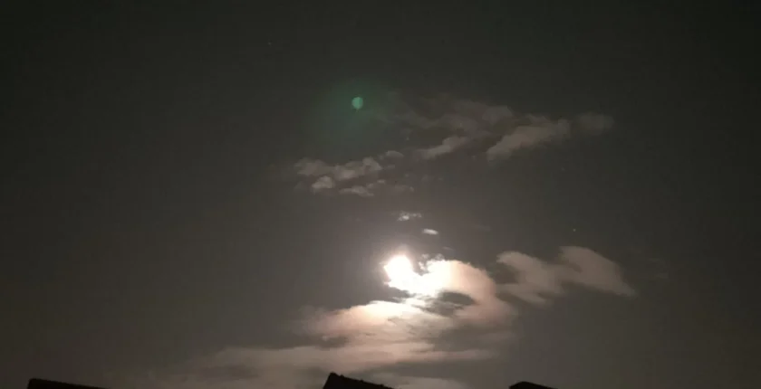 Meditação e Conexão com o Cristo Cósmico durante a Lua Cheia de Gémeos.