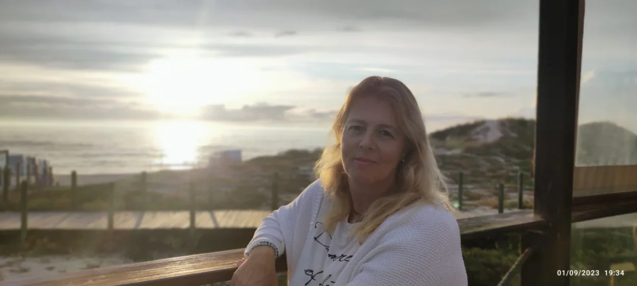 A luz divina ilumina os caminhos de setembro, trazendo harmonia e equilíbrio para o físico, emocional, mental e espiritual.