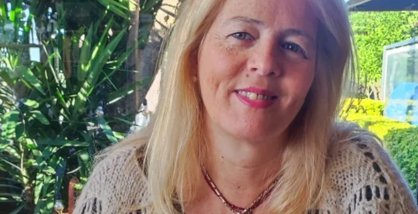 Reflexão sobre a jornada espiritual, o despertar para a autocura, a descoberta do que realmente precisamos e a gratidão à vida e à Terra.