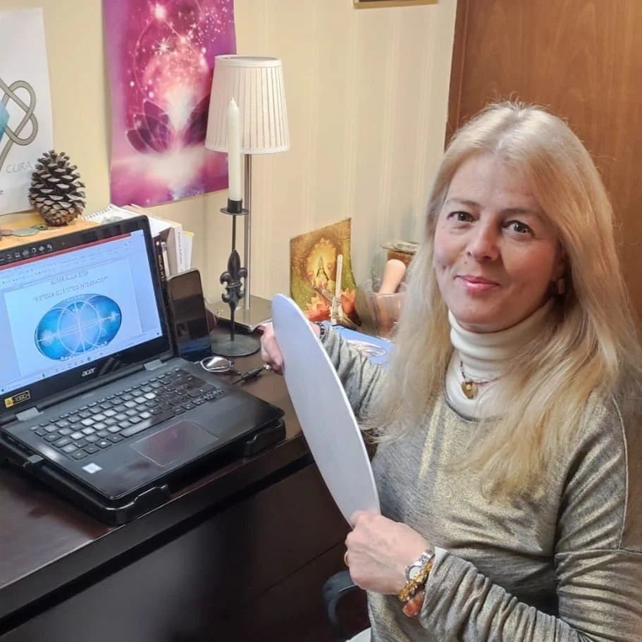 Reflexão sobre a Super Aula do Sistema Quântico Integrado® realizada em 11/1, trazendo atualizações e novos códigos energéticos para o ciclo de 2024.