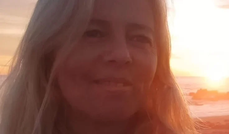 Reflexão sobre a jornada da essência humana e o retorno à Origem Divina através da conexão com a essência divina.