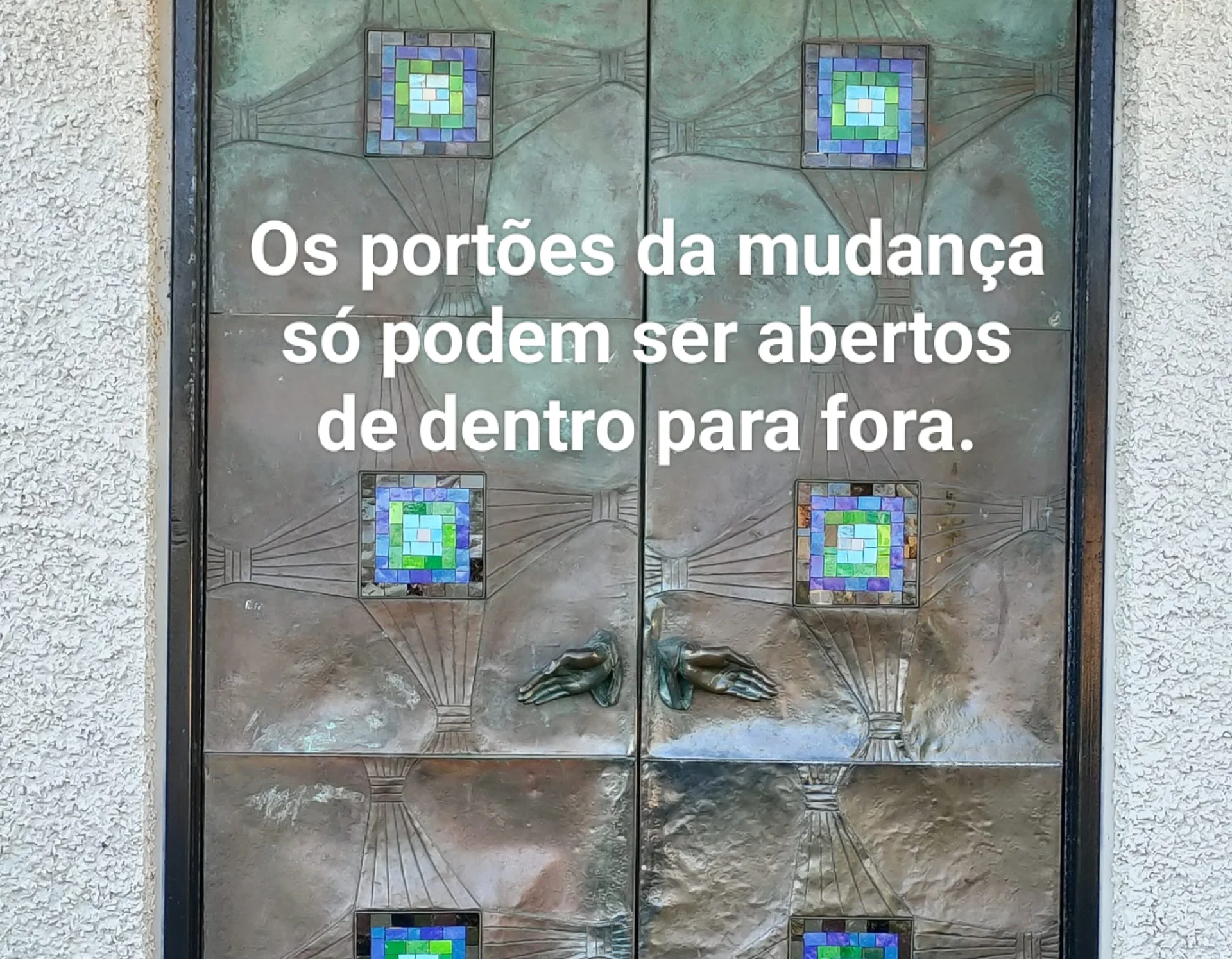 Reflexão sobre as transformações pessoais e coletivas com a entrada de Plutão em Aquário.