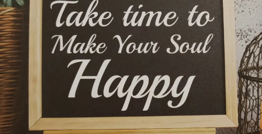 Reflexão sobre como fazer a alma feliz e a importância da harmonia entre corpo e alma.