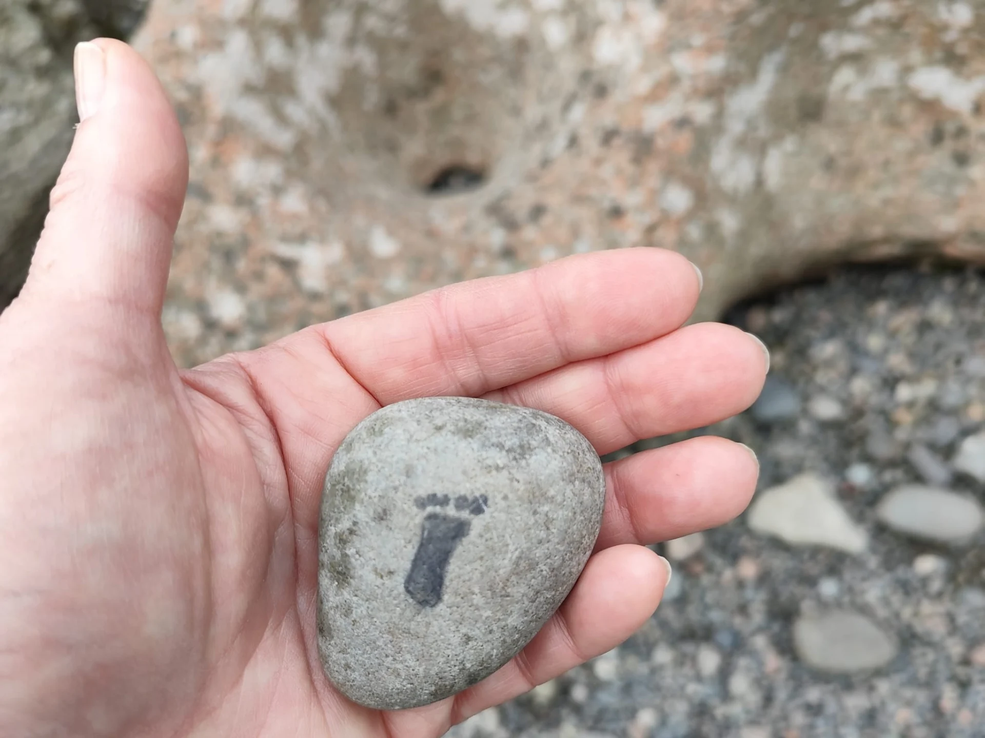 O Poço da Abadia de Iona e as Pedras de Oração